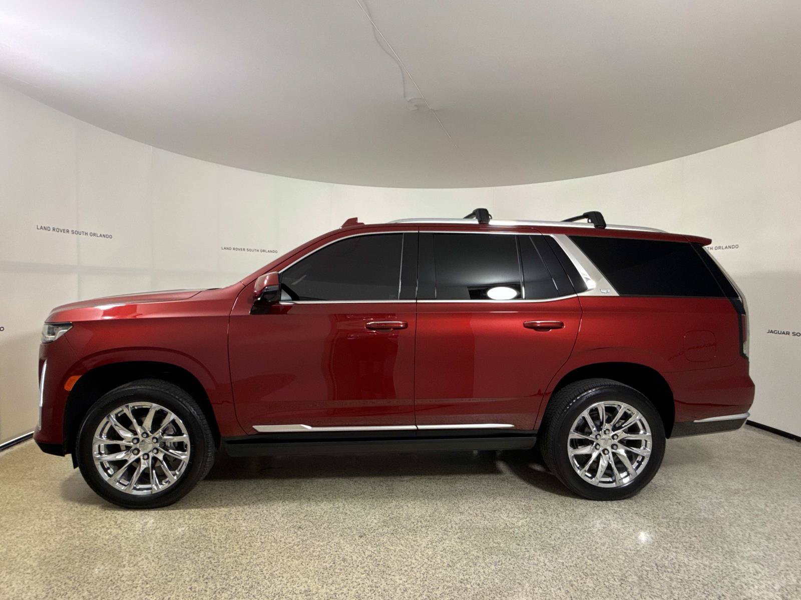 Used 2021 Cadillac Escalade Premium Luxury Platinum AWD/4WD image 2