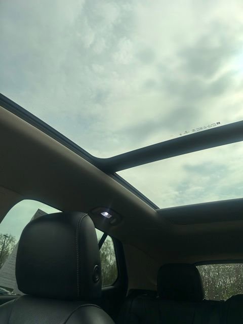 Used 2021 Buick Envision Essence w/ Technology Package I image 8