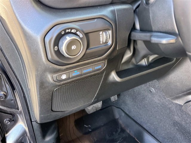 Used 2023 Jeep Wrangler Unlimited Sahara w/ Cold Weather Group image 27