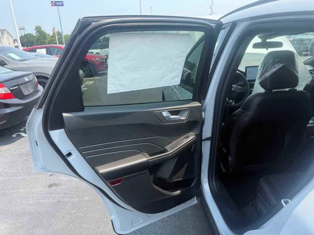 New 2026 Ford Escape ST-Line Select AWD/4WD image 29