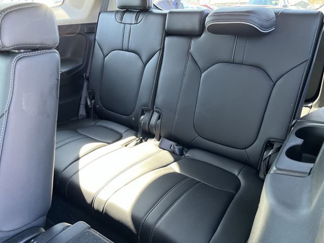 Used 2025 Honda Pilot Elite image 28