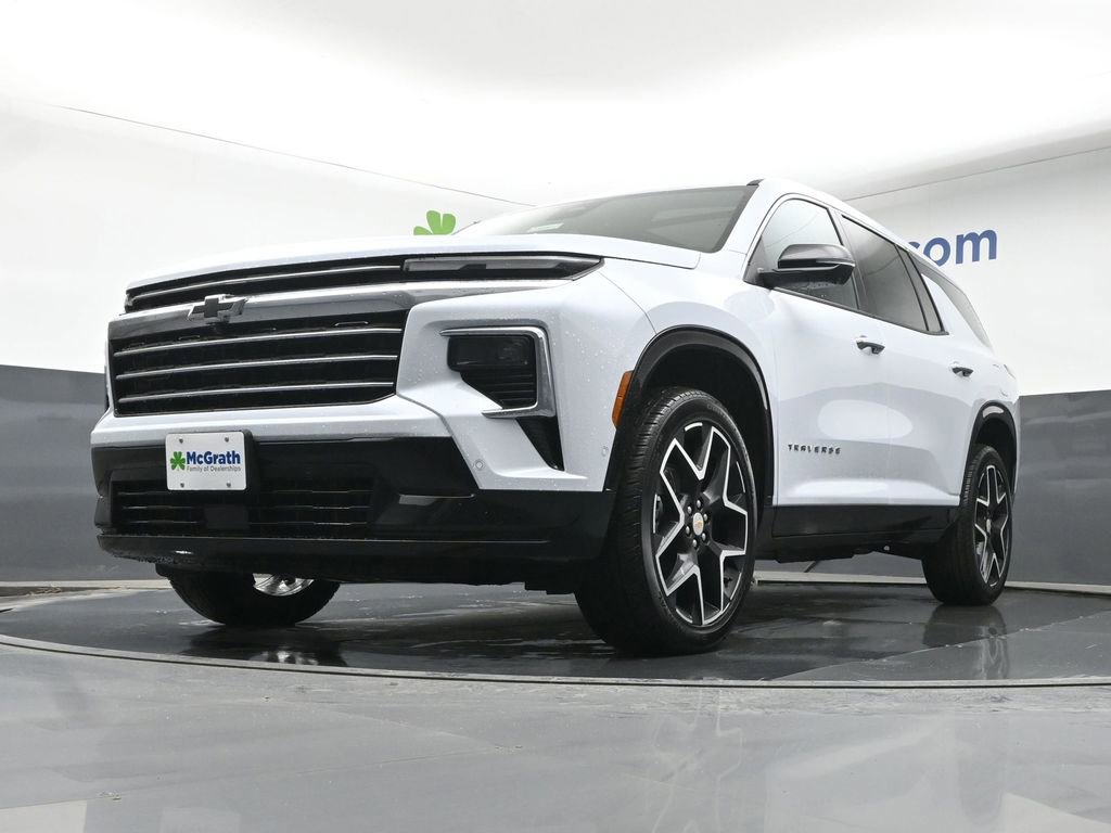 New 2026 Chevrolet Traverse High Country w/ LPO, Floor Liner Package AWD/4WD image 6