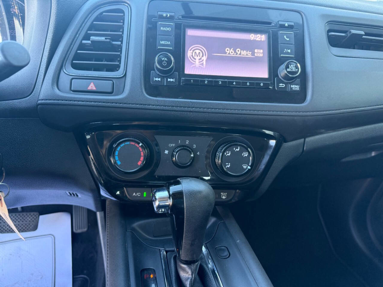 Used 2020 Honda HR-V LX image 30