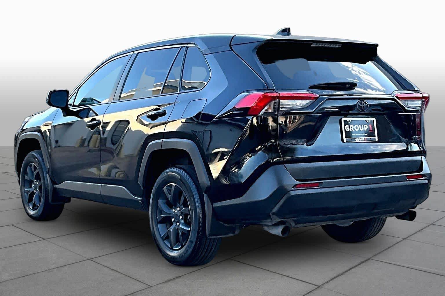 Used 2024 Toyota RAV4 LE FWD image 12