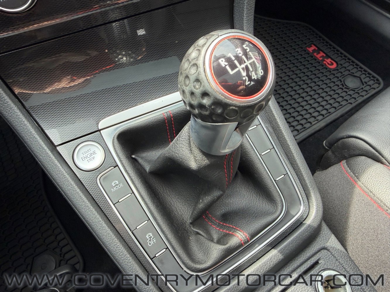Used 2017 Volkswagen GTI SE FWD image 33