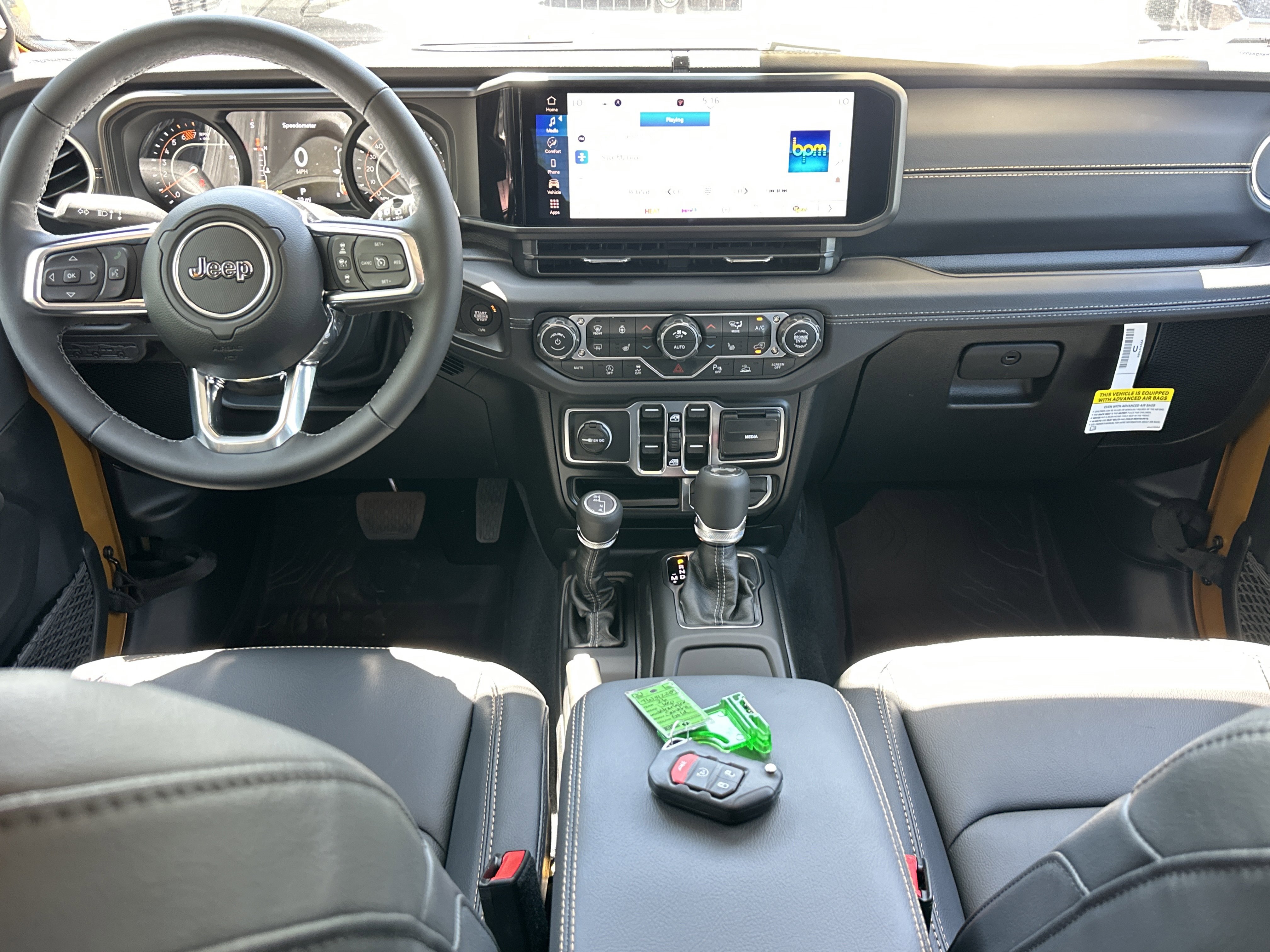 New 2026 Jeep Wrangler Unlimited Sahara AWD/4WD image 31
