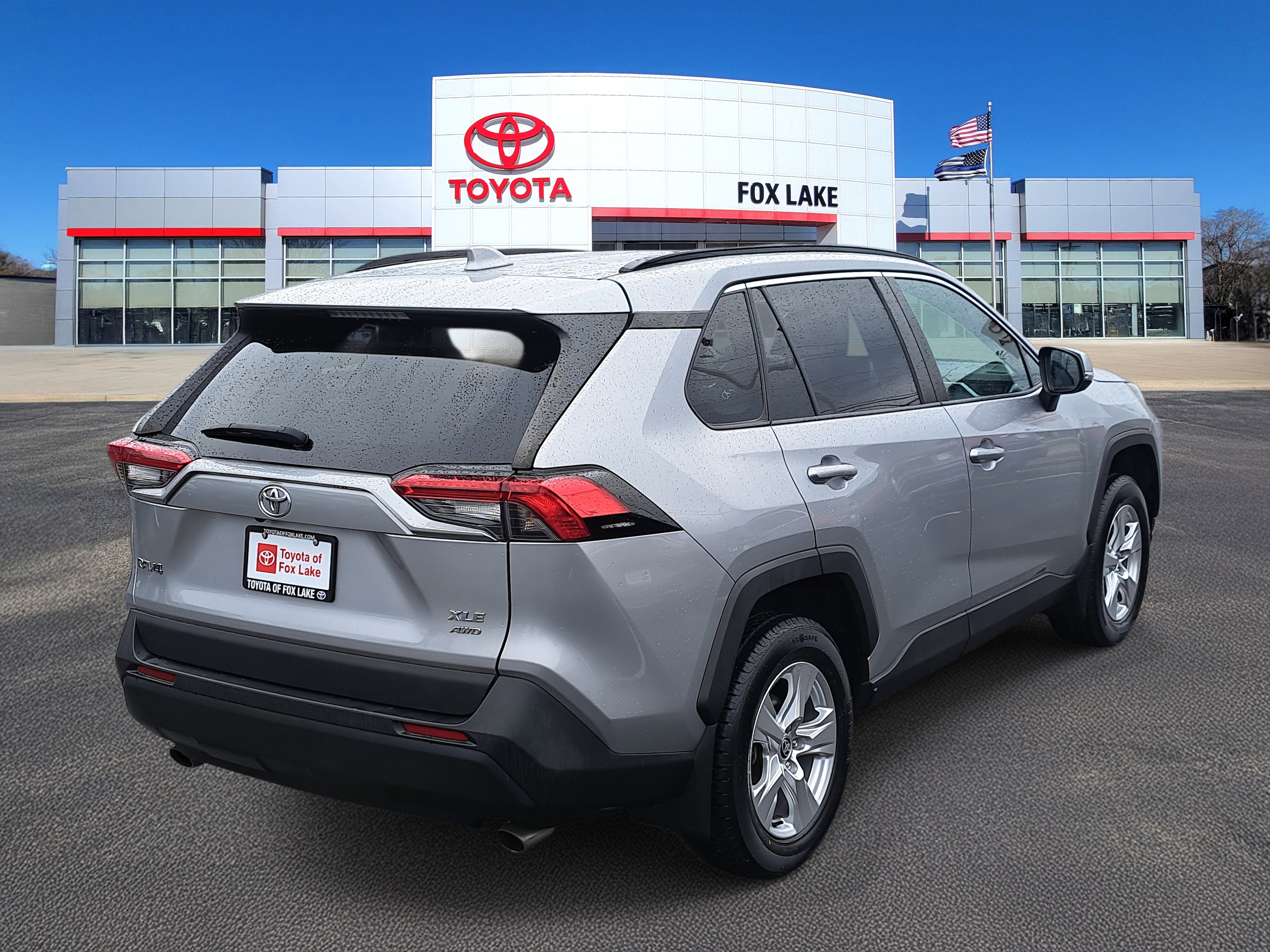 Used 2021 Toyota RAV4 XLE image 4