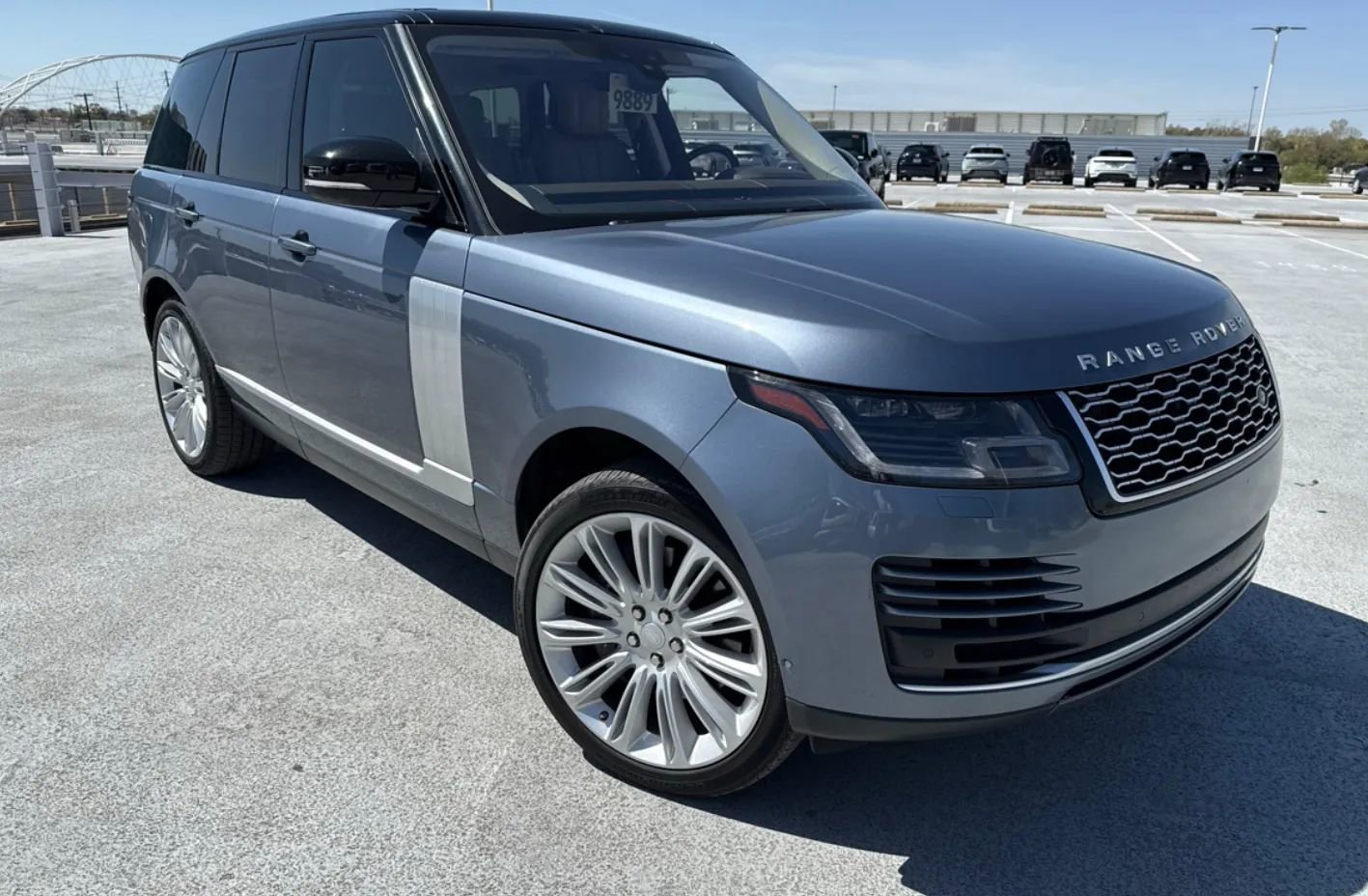Used 2018 Land Rover Range Rover HSE image 2
