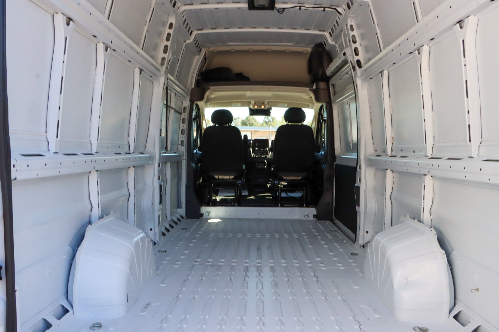 Used 2024 RAM ProMaster 3500 w/ Convenience Group image 27