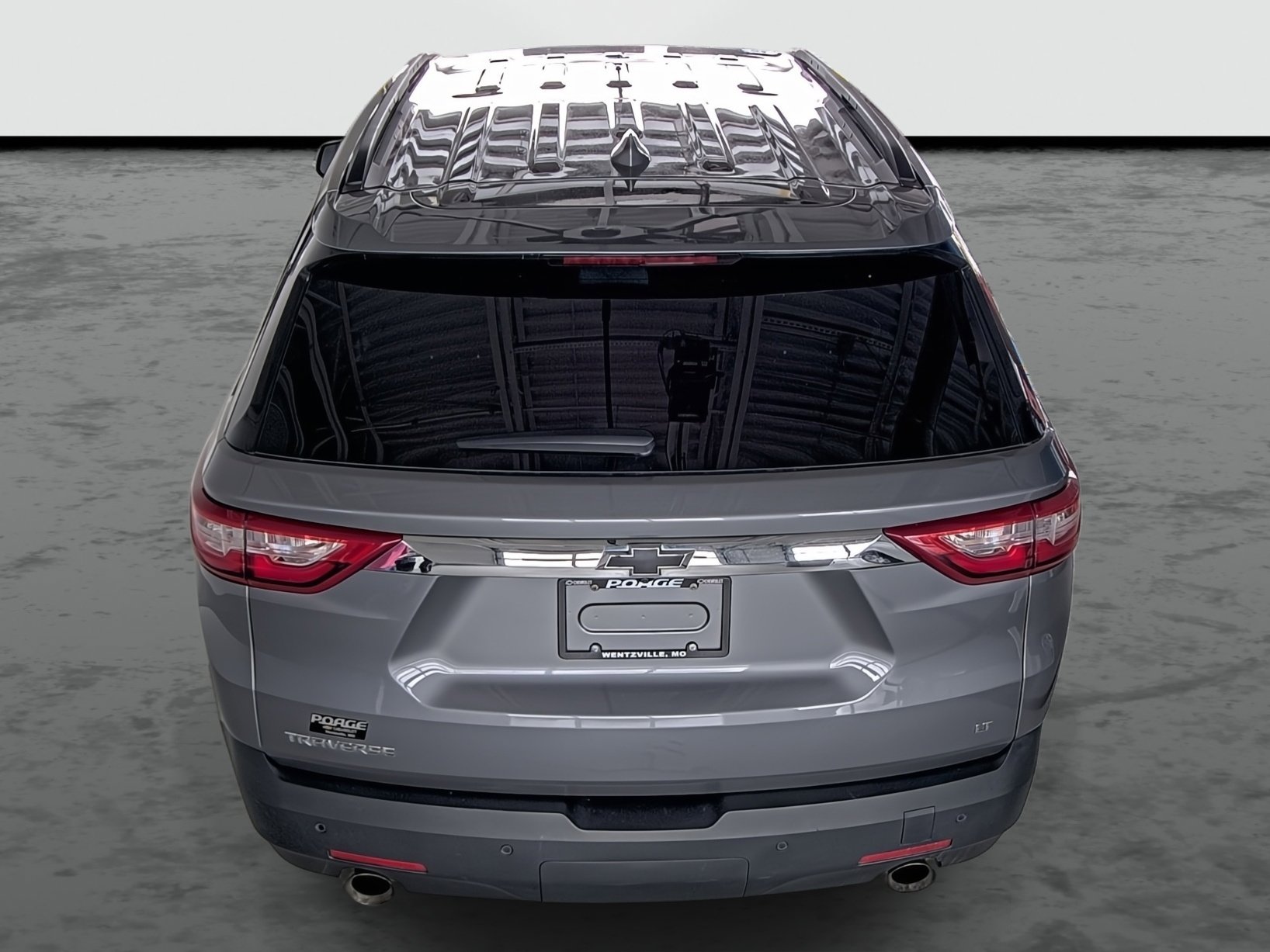 Used 2020 Chevrolet Traverse LT FWD image 3