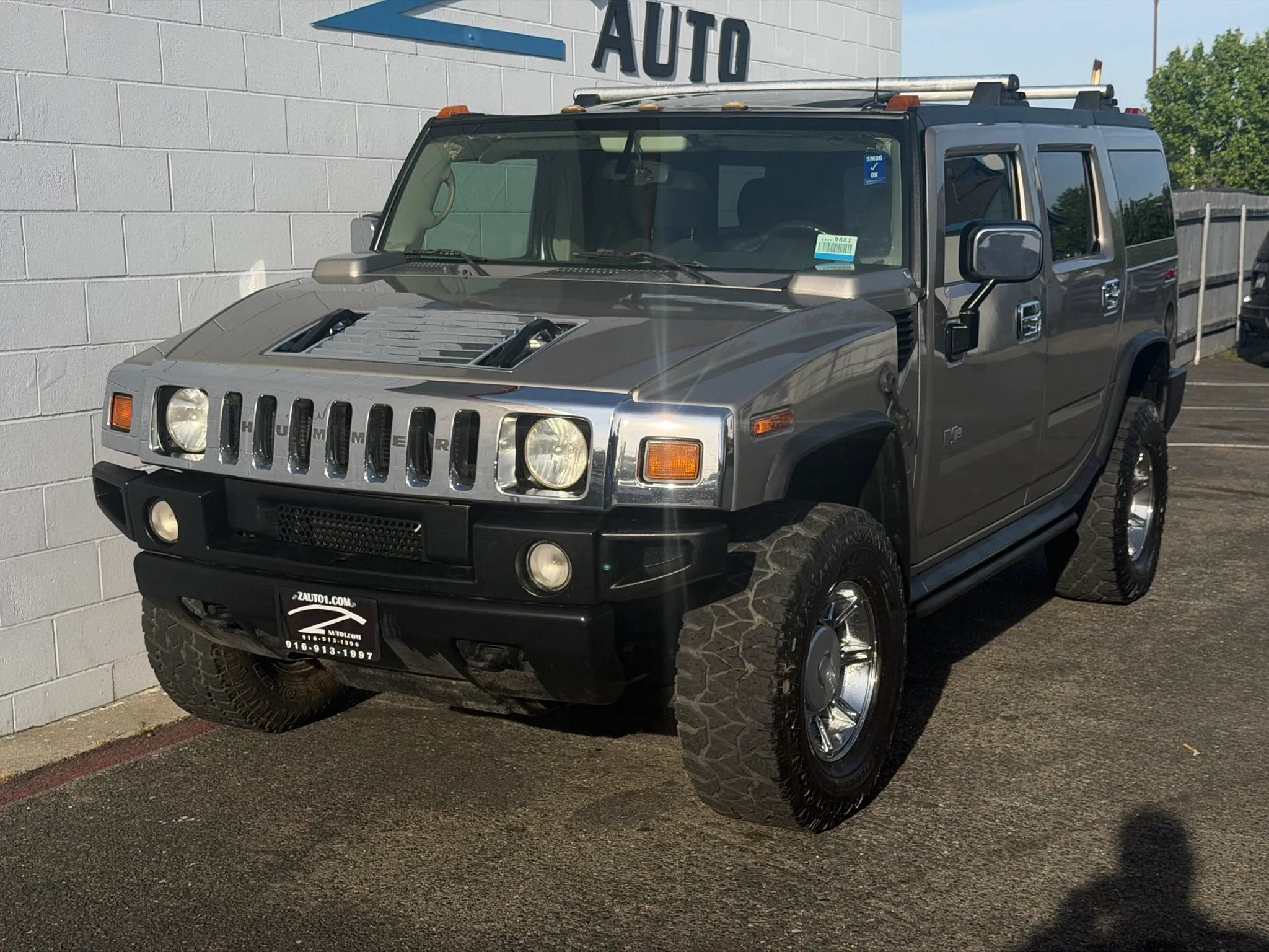 Used 2004 HUMMER H2 w/ Preferred Equipment Group AWD/4WD image 2