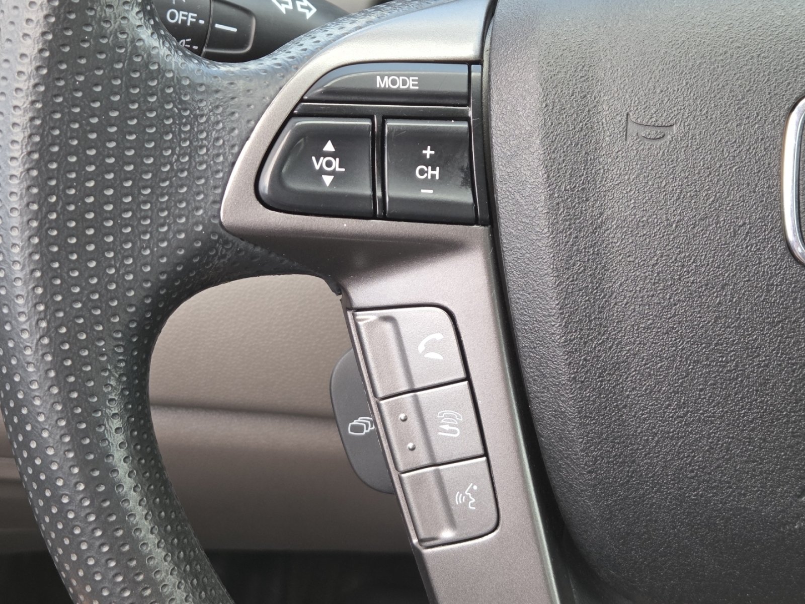 Used 2015 Honda Odyssey EX image 28