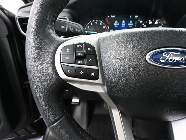Used 2024 Ford Explorer XLT w/ XLT Sport Appearance Package image 31