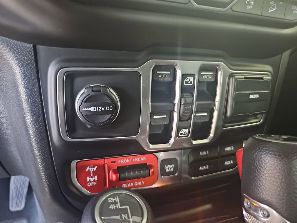 Used 2018 Jeep Wrangler Unlimited Rubicon AWD/4WD image 28