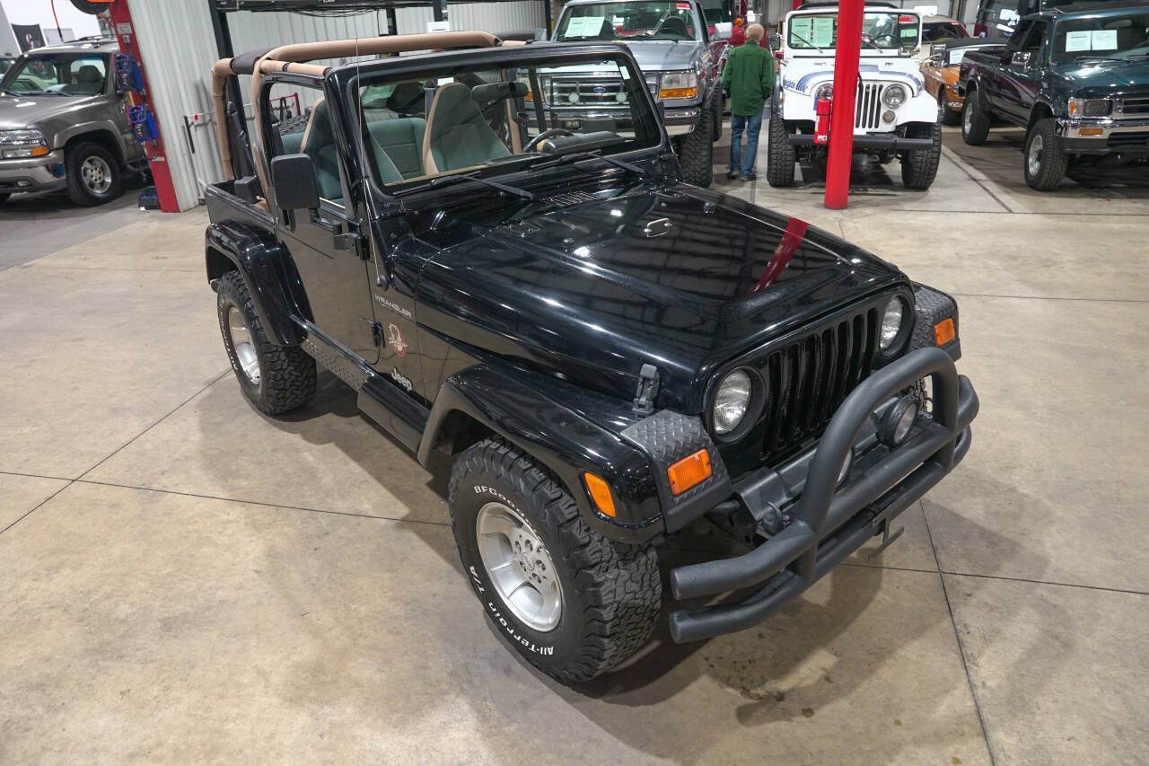 Used 2002 Jeep Wrangler Sahara AWD/4WD image 14