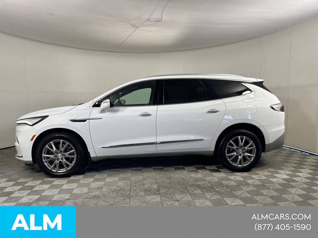 Used 2022 Buick Enclave Premium AWD/4WD image 11
