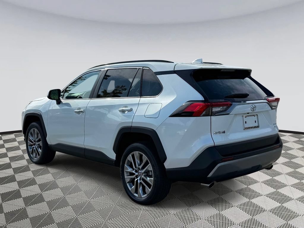 Used 2023 Toyota RAV4 Limited AWD/4WD image 4