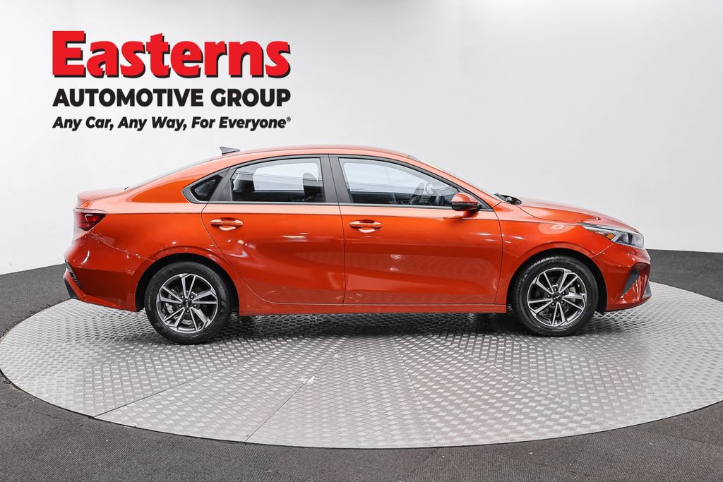 Used 2023 Kia Forte LXS w/ LXS Technology Package FWD image 4