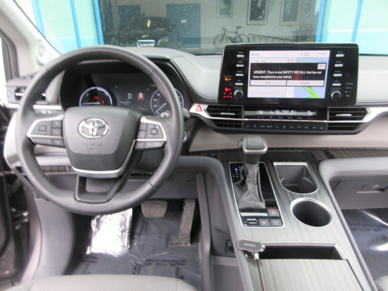 Used 2024 Toyota Sienna Limited AWD image 45