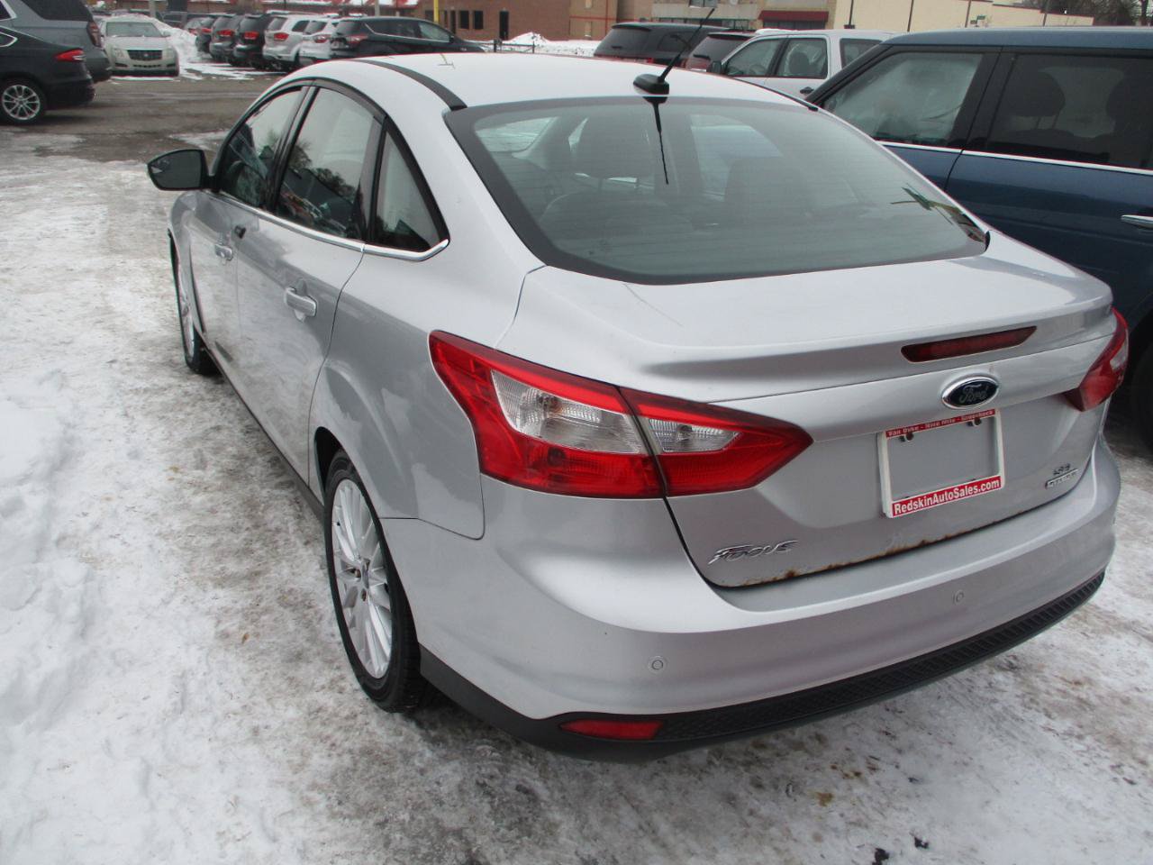 Used 2012 Ford Focus SEL FWD image 4
