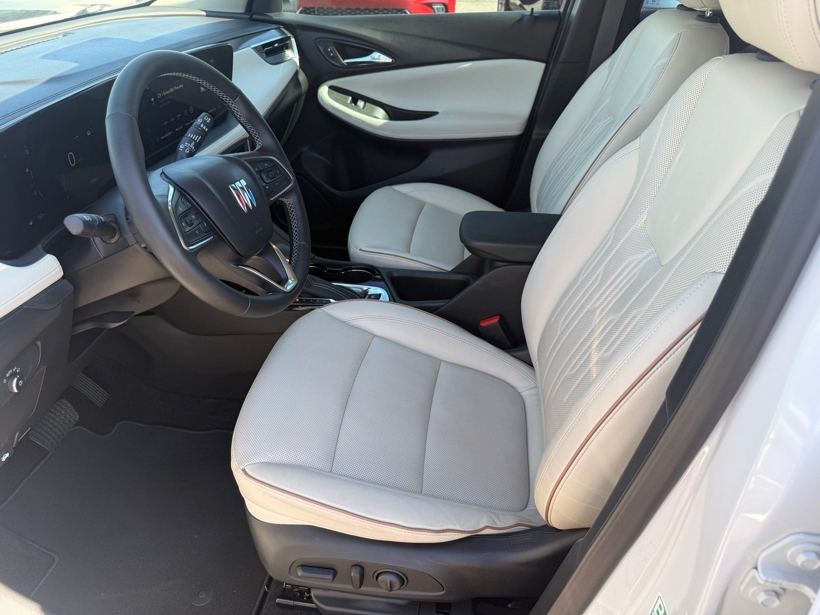 Used 2024 Buick Encore GX Avenir w/ Avenir Technology Package FWD image 11