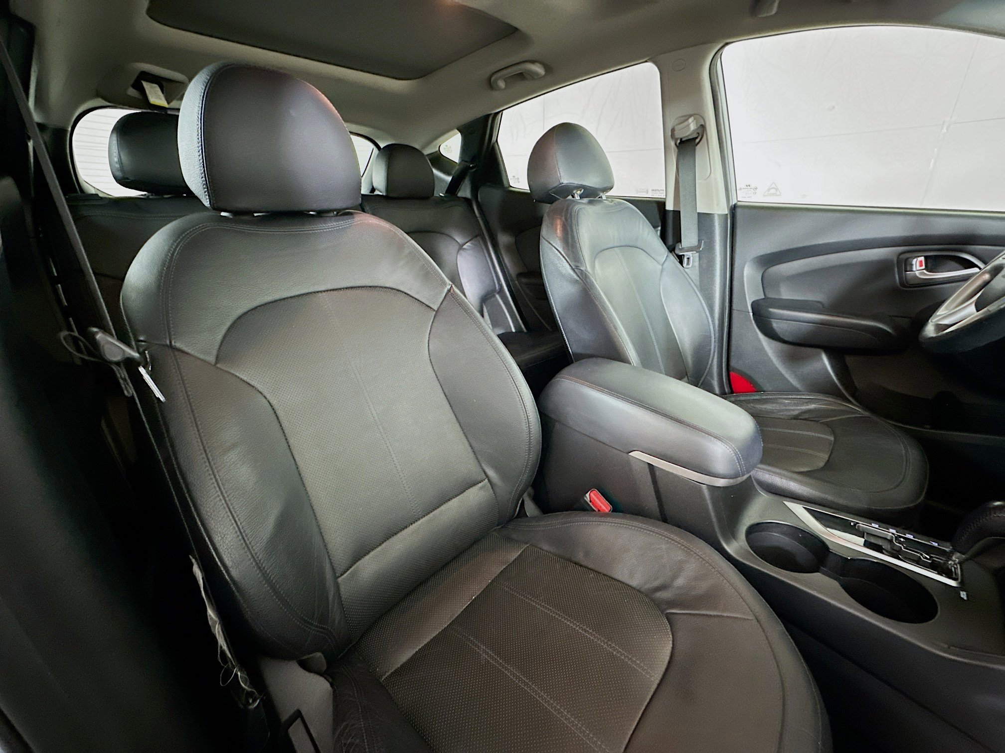 Used 2013 Hyundai Tucson Limited w/ Premium Pkg image 27