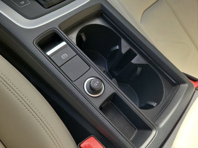 Certified 2025 Audi Q3 2.0T Premium Plus w/ Premium Plus Package image 27