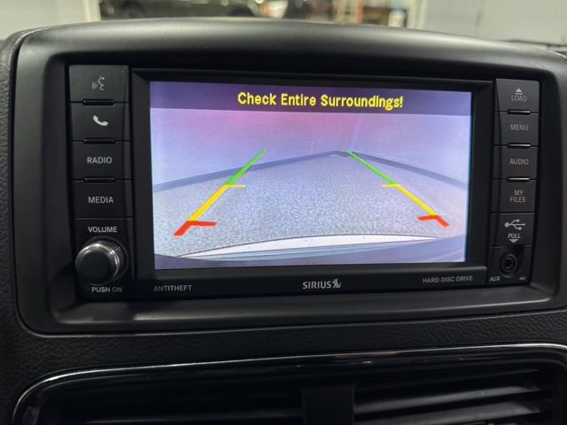Used 2018 Dodge Grand Caravan SE w/ UConnect Hands-Free Group image 4