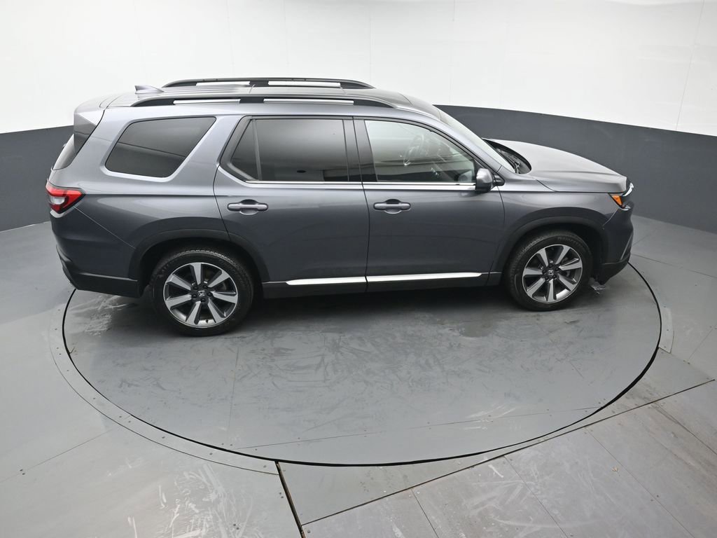 Used 2025 Honda Pilot Elite image 42