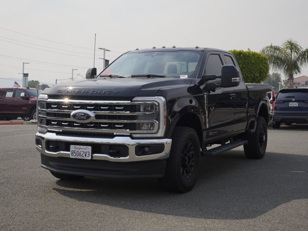 Used 2023 Ford F350 Lariat w/ FX4 Off-Road Package image 8
