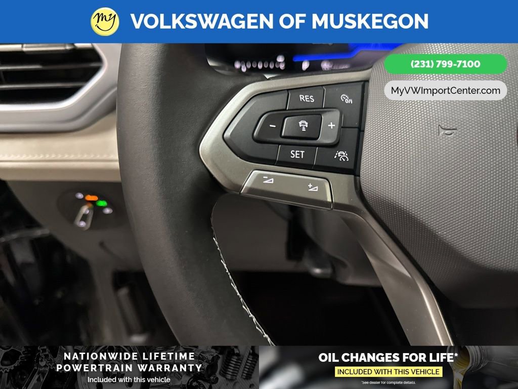 New 2026 Volkswagen Taos SE image 16