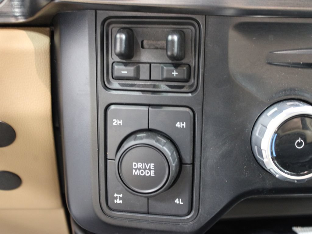 Used 2023 Ford F350 Lariat AWD/4WD image 68