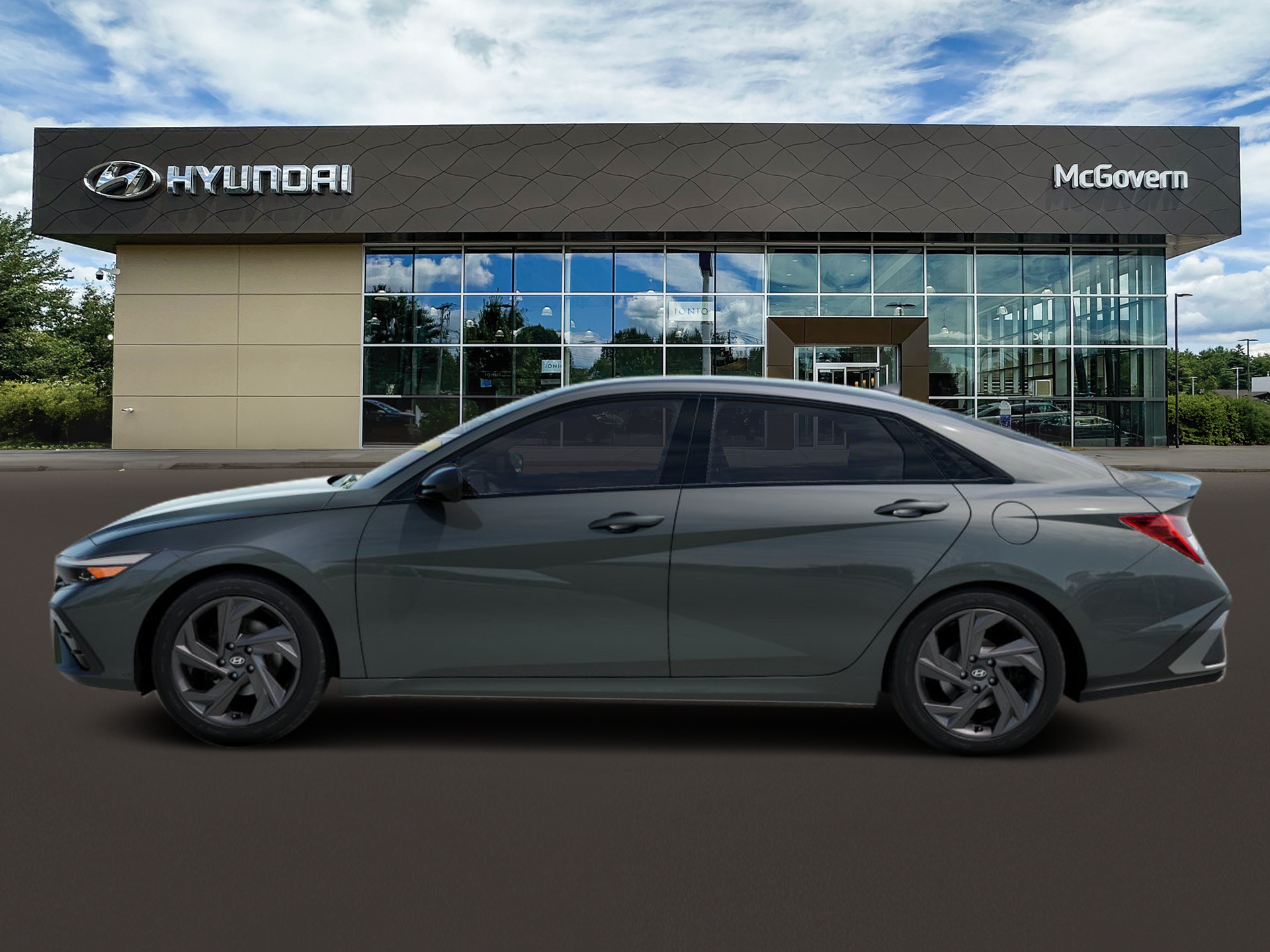 New 2026 Hyundai Elantra SEL Sport FWD image 3