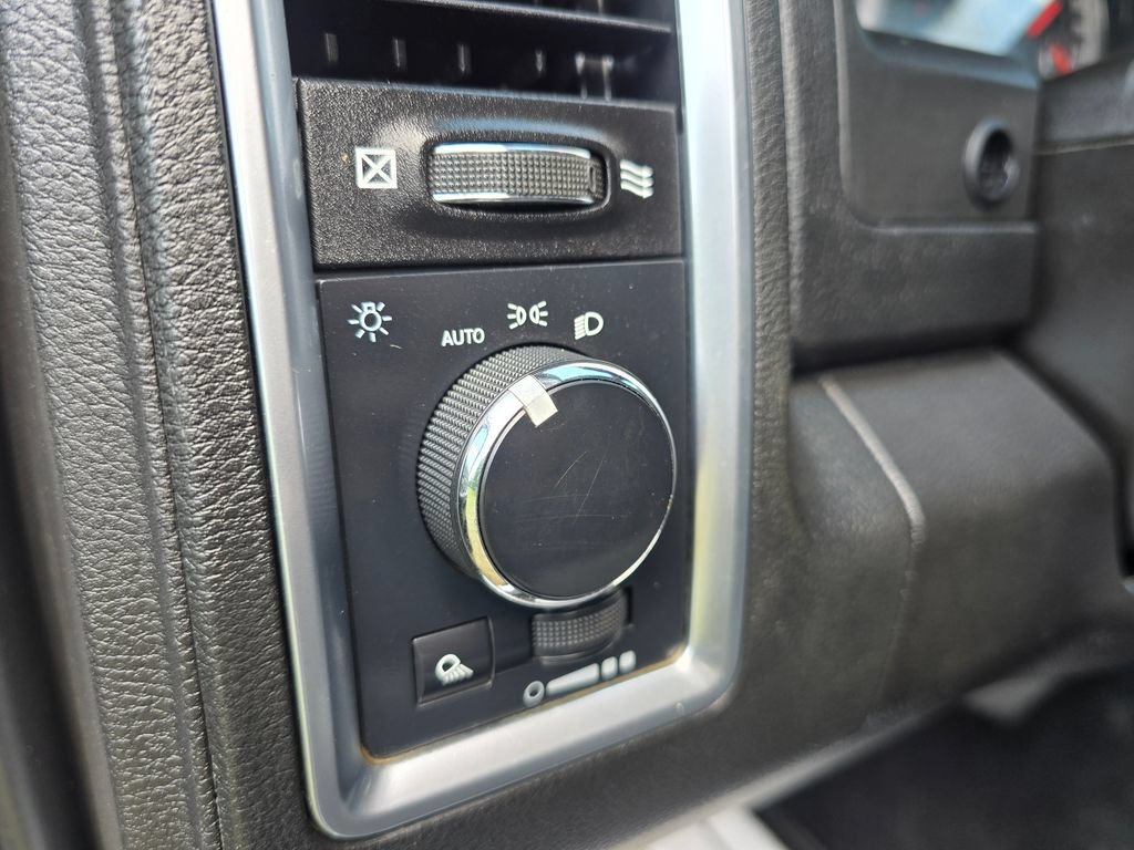 Used 2023 RAM 1500 Classic SLT w/ Protection Group AWD/4WD image 12