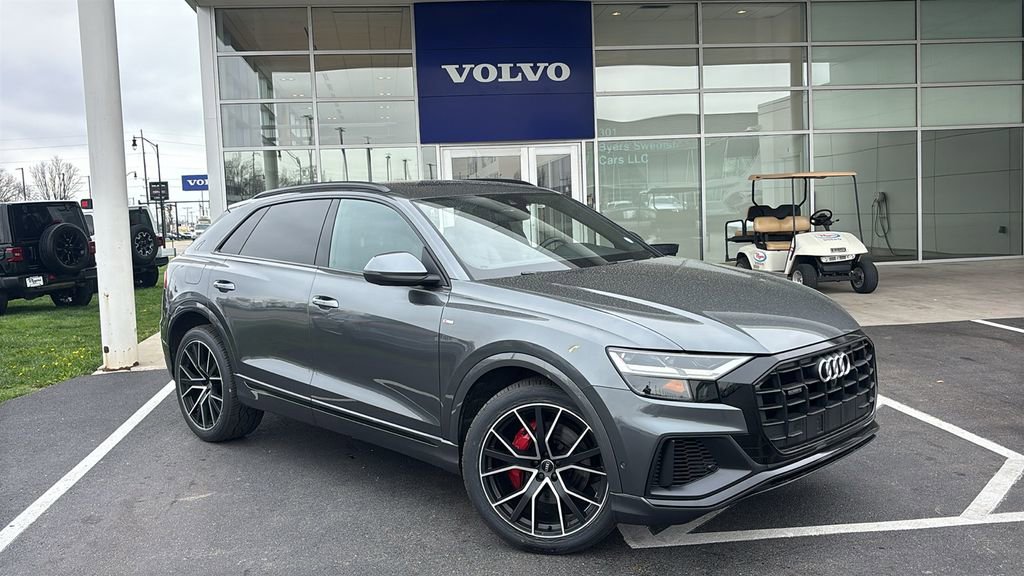 Used 2020 Audi Q8 Premium Plus w/ Premium Plus Package AWD/4WD image 2