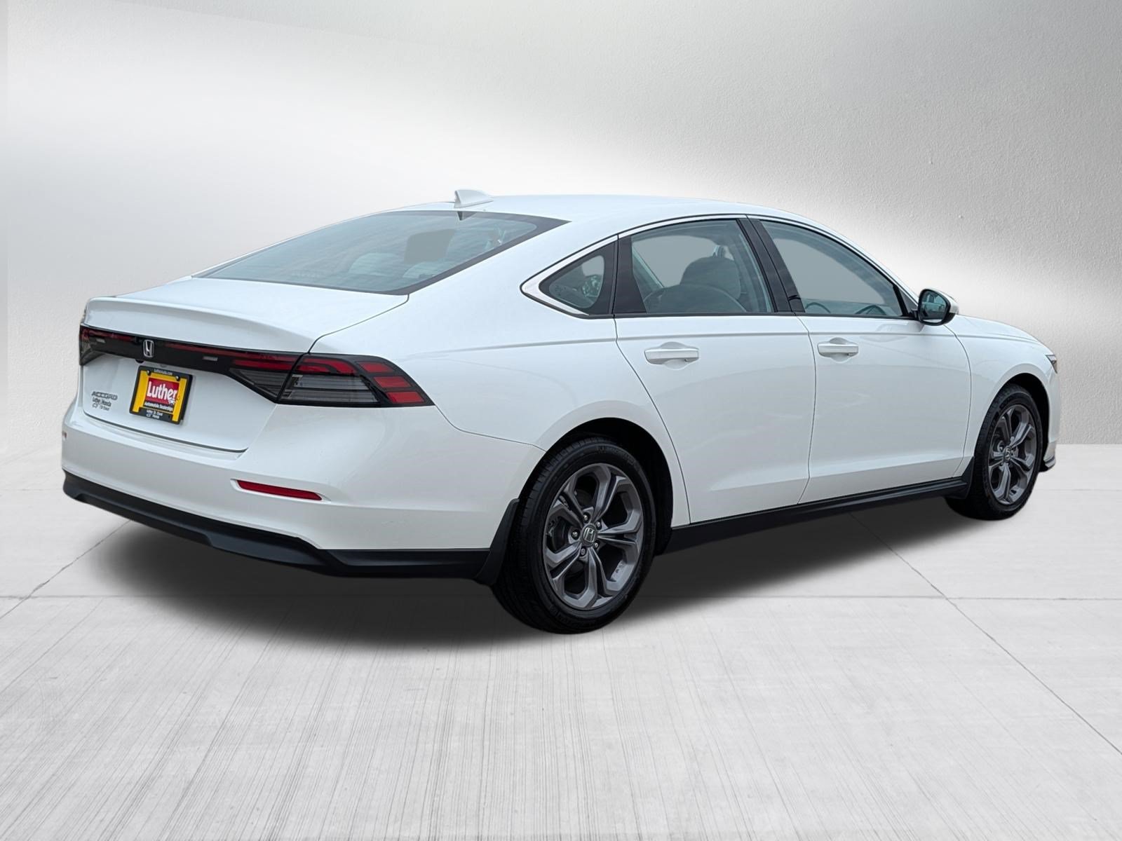 Used 2024 Honda Accord EX image 7