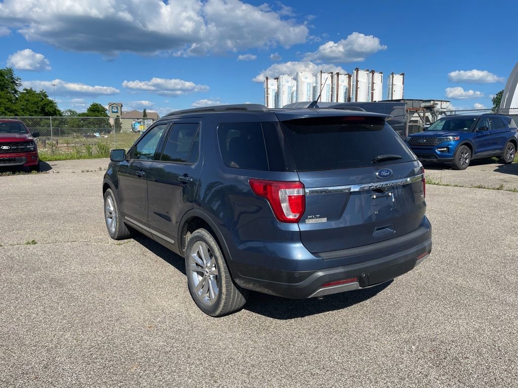 Used 2019 Ford Explorer XLT w/ Equipment Group 202A AWD/4WD image 8