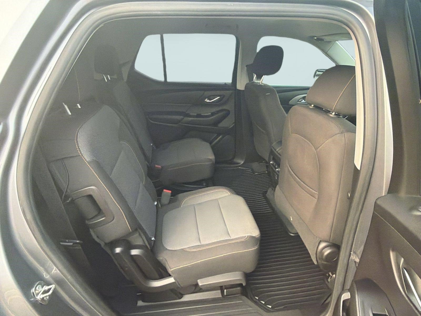 Used 2019 Chevrolet Traverse LT FWD image 28