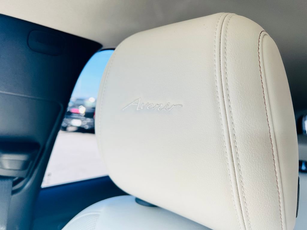 Used 2024 Buick Encore GX Avenir w/ Avenir Convenience Package image 31