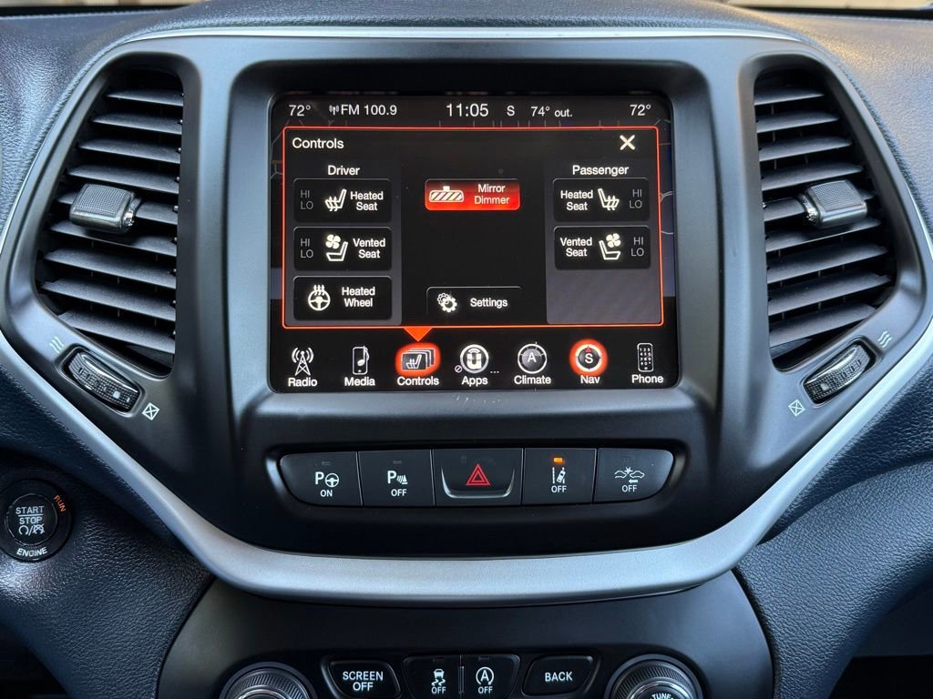 Used 2016 Jeep Cherokee Limited w/ Luxury Group AWD/4WD image 33