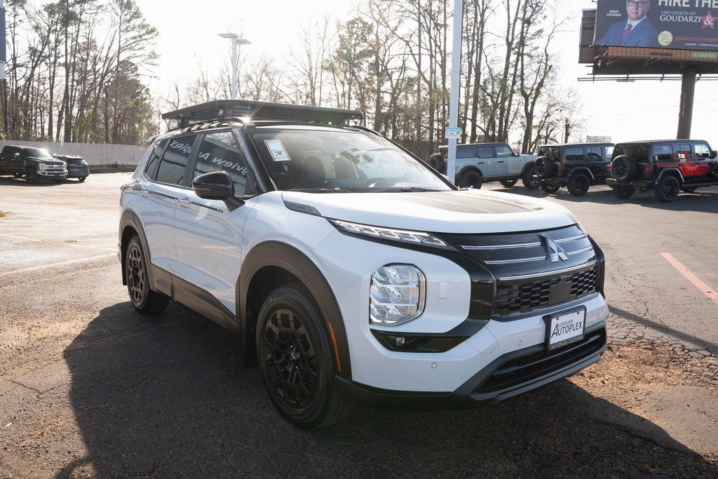New 2026 Mitsubishi Outlander AWD image 4