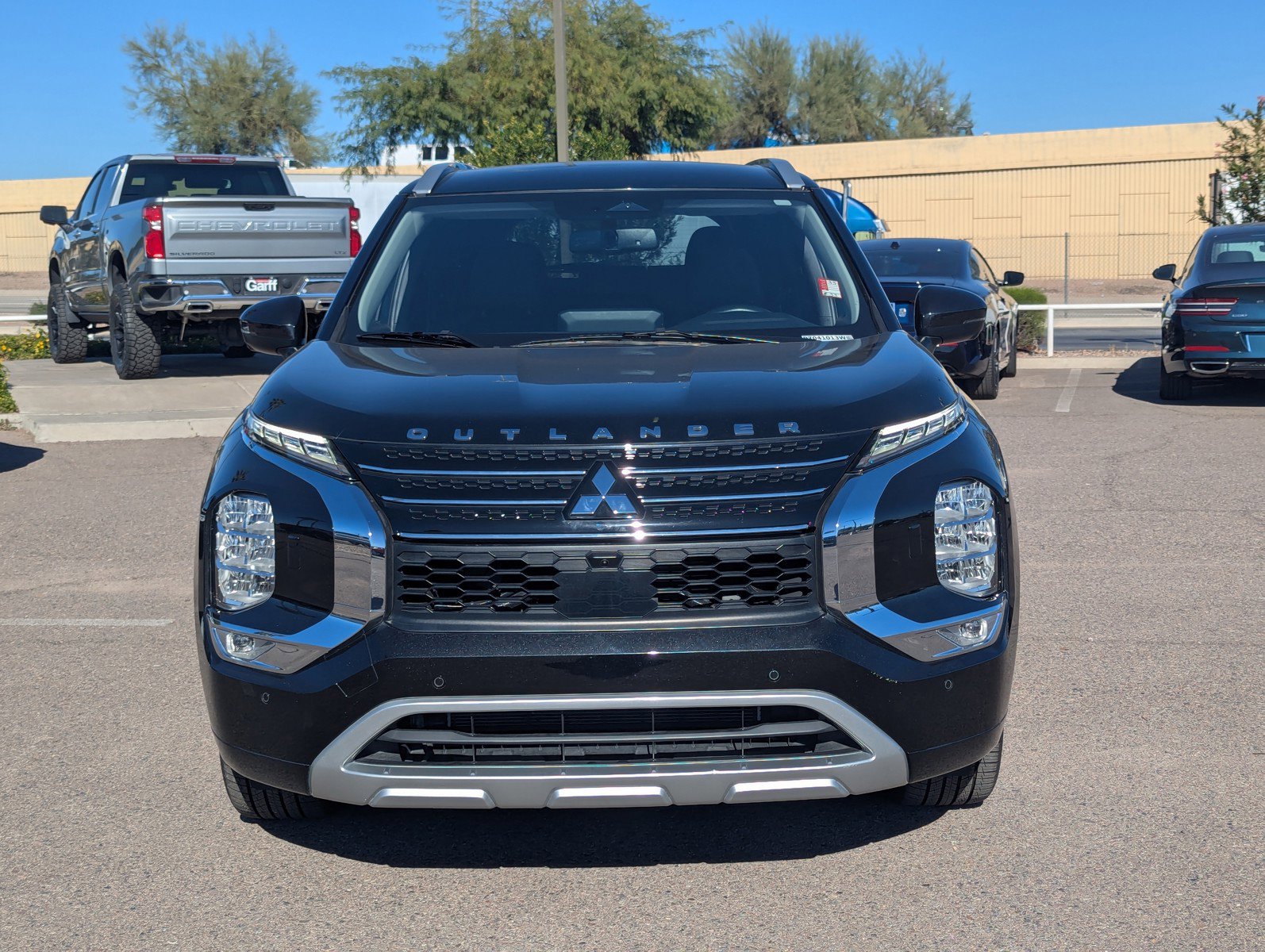 Used 2023 Mitsubishi Outlander SEL image 9