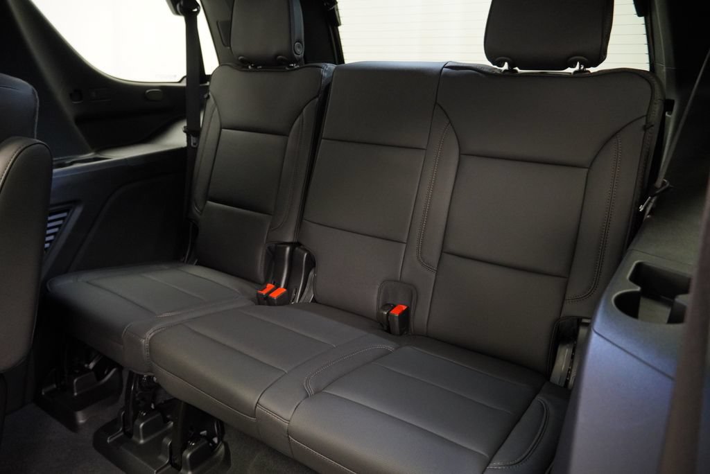 New 2026 Chevrolet Tahoe High Country AWD/4WD image 15