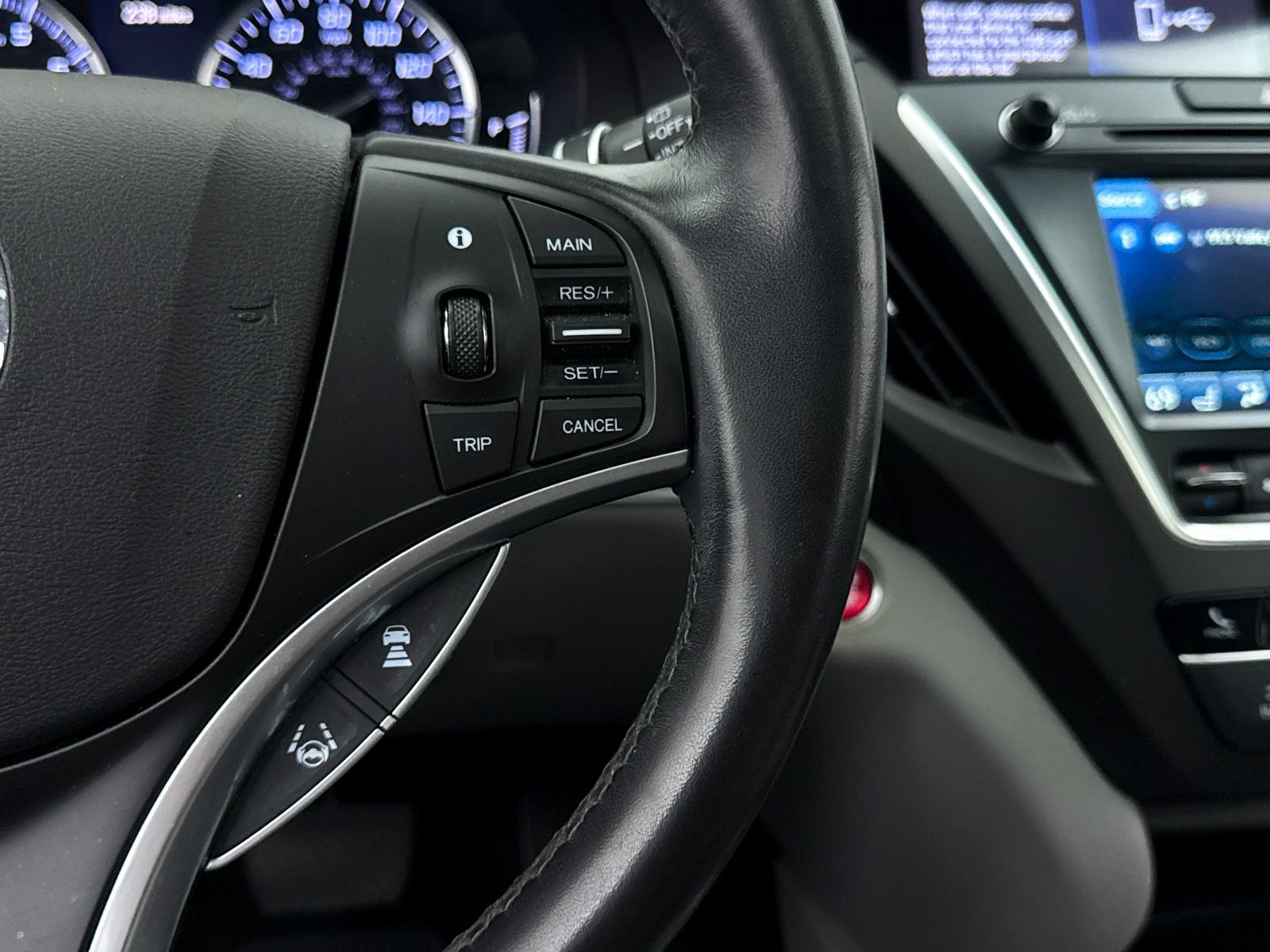 Used 2020 Acura MDX FWD image 28
