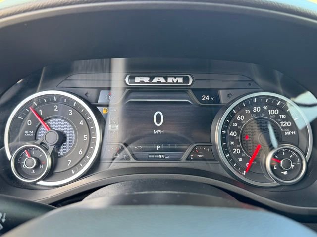 New 2026 RAM 1500 4x4 Crew Cab image 23