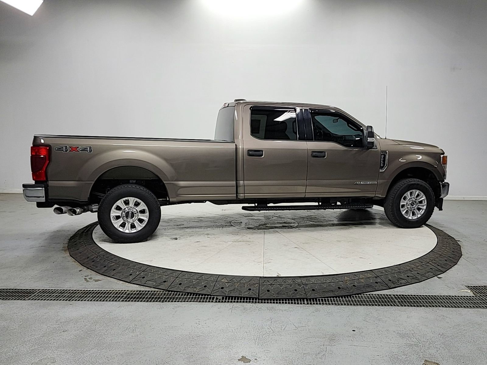 Used 2021 Ford F250 XLT image 8