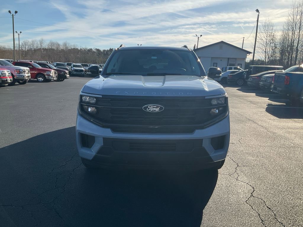 New 2026 Ford Expedition Max Active image 2