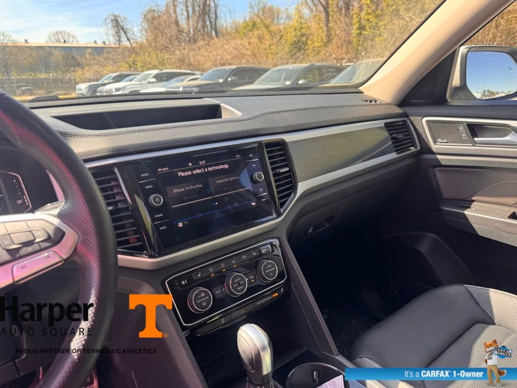 Used 2023 Volkswagen Atlas SEL Premium image 16