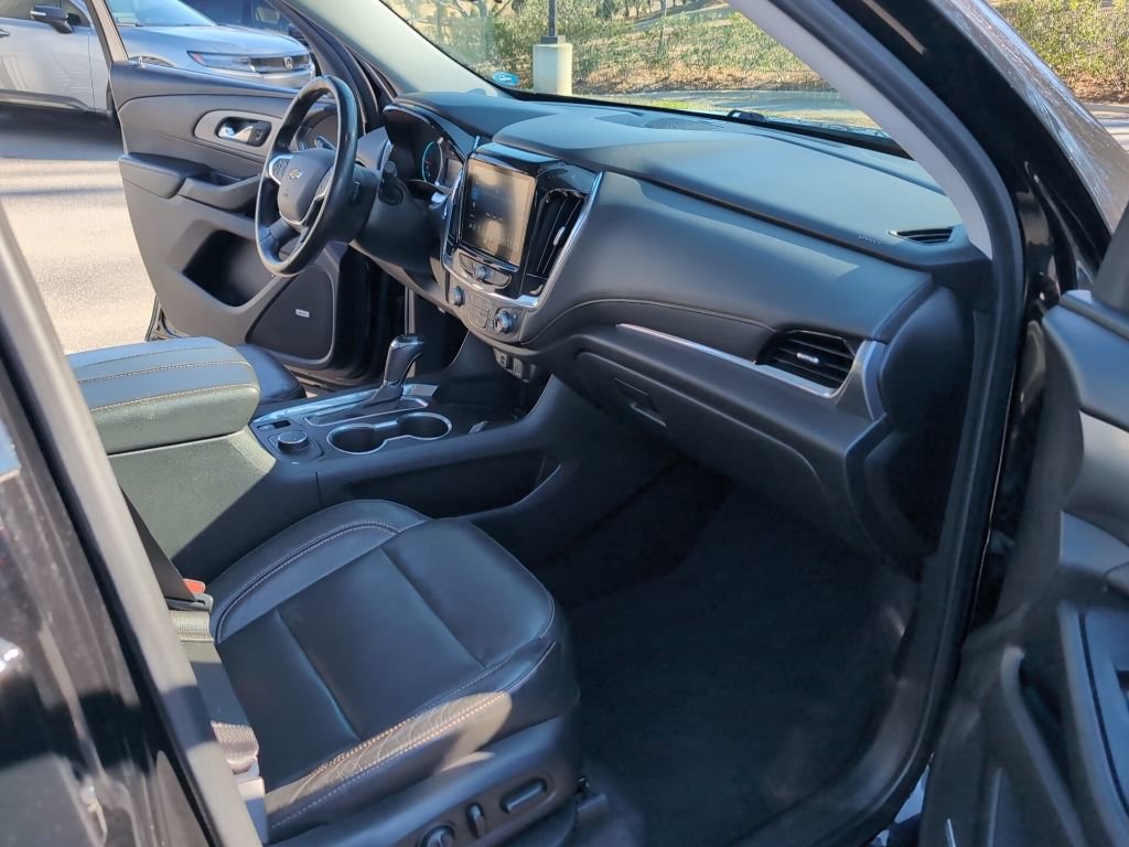 Used 2020 Chevrolet Traverse Premier w/ Redline Edition image 15