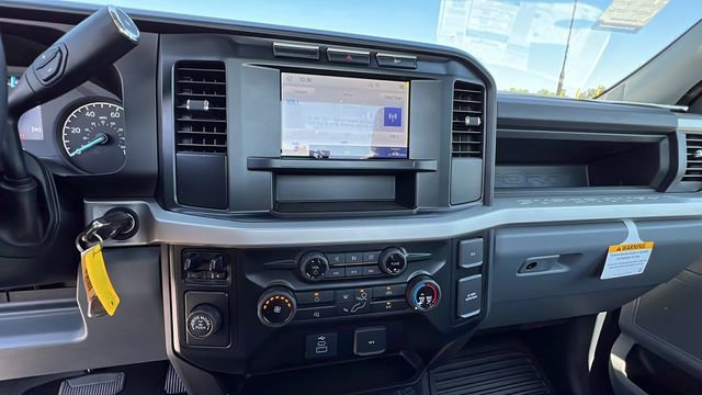 New 2023 Ford F250 XL w/ XL Chrome Package image 21